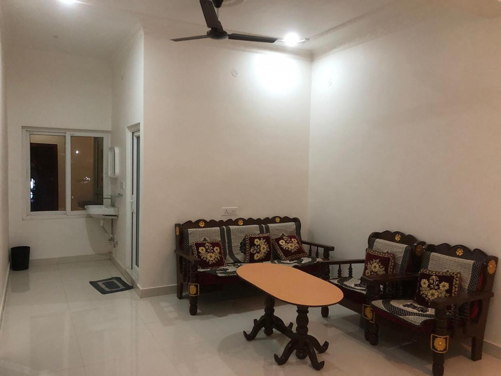 Вилла Sri Ram Janki House Гая Экстерьер фото